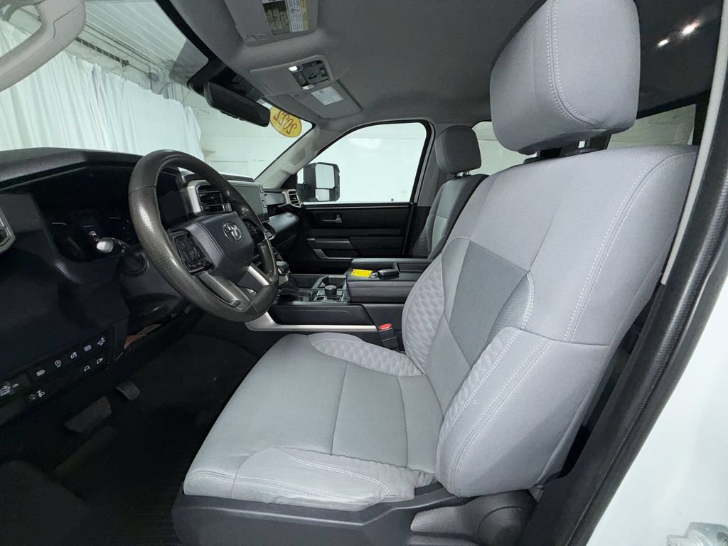 Certified 2022 Toyota Tundra SR5 w/ SR5 Convenience Package AWD/4WD image 5