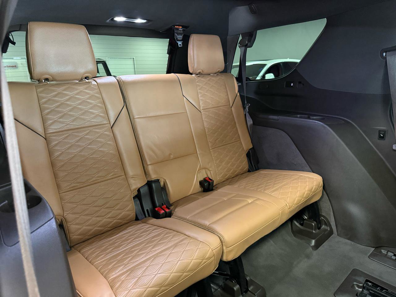 Used 2021 Cadillac Escalade Sport w/ Driver Assist Tech Package AWD/4WD image 20