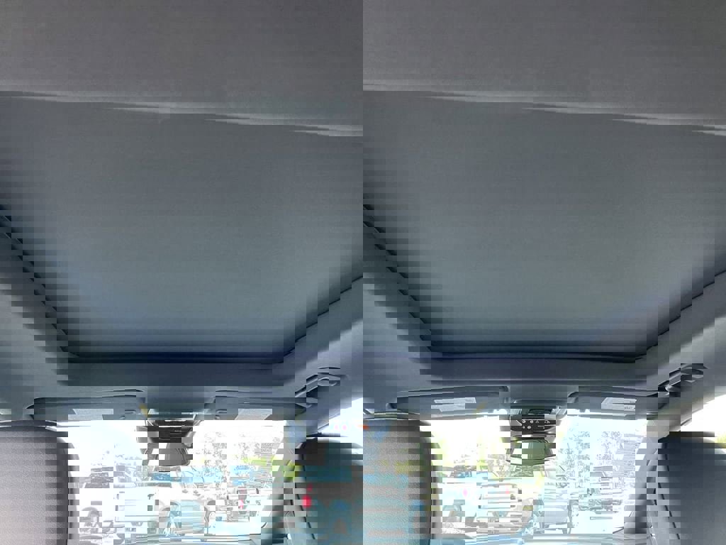 New 2025 Chevrolet Equinox EV RS image 13