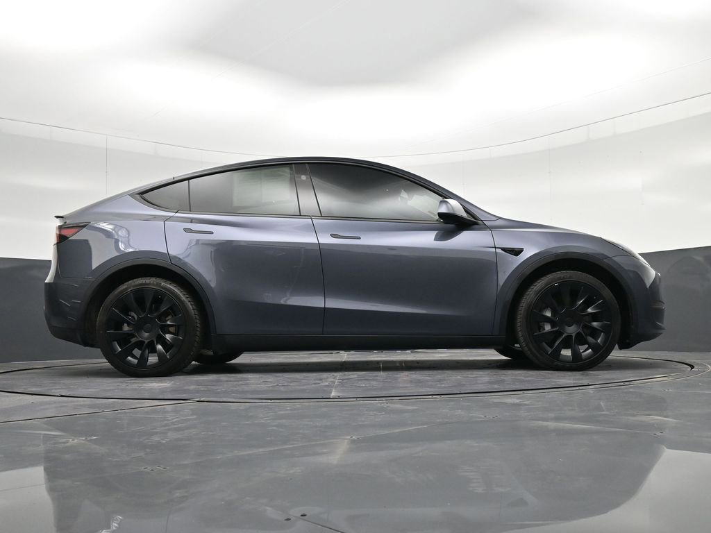Used 2024 Tesla Model Y Long Range image 28