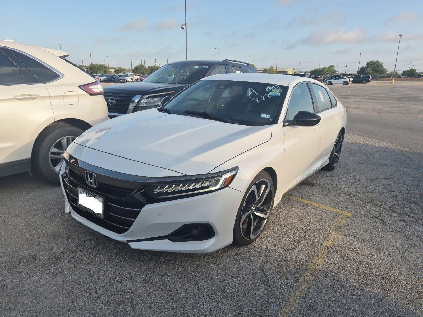 Used 2022 Honda Accord Sport image 2