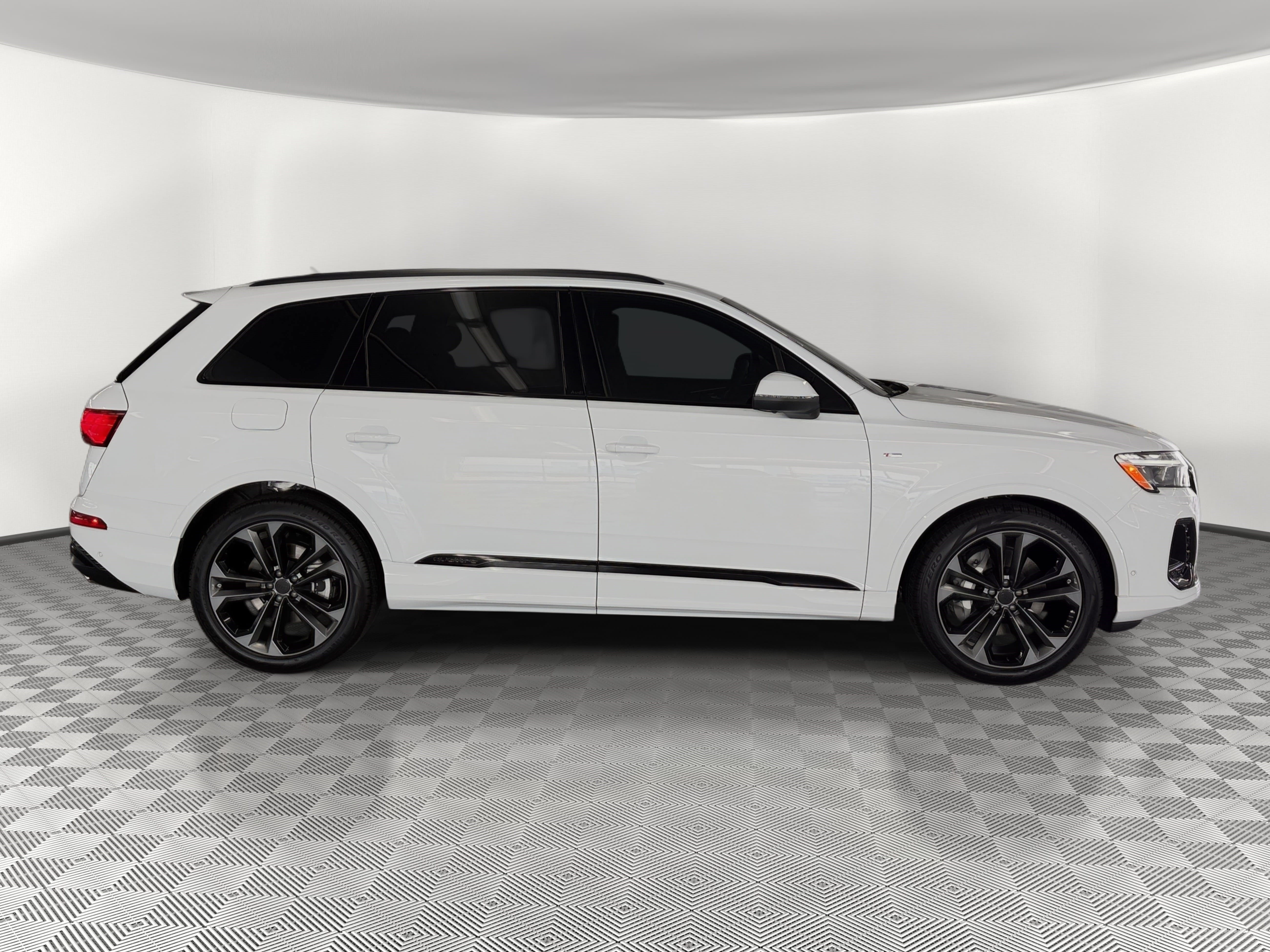 New 2026 Audi Q7 Premium Plus AWD/4WD image 8