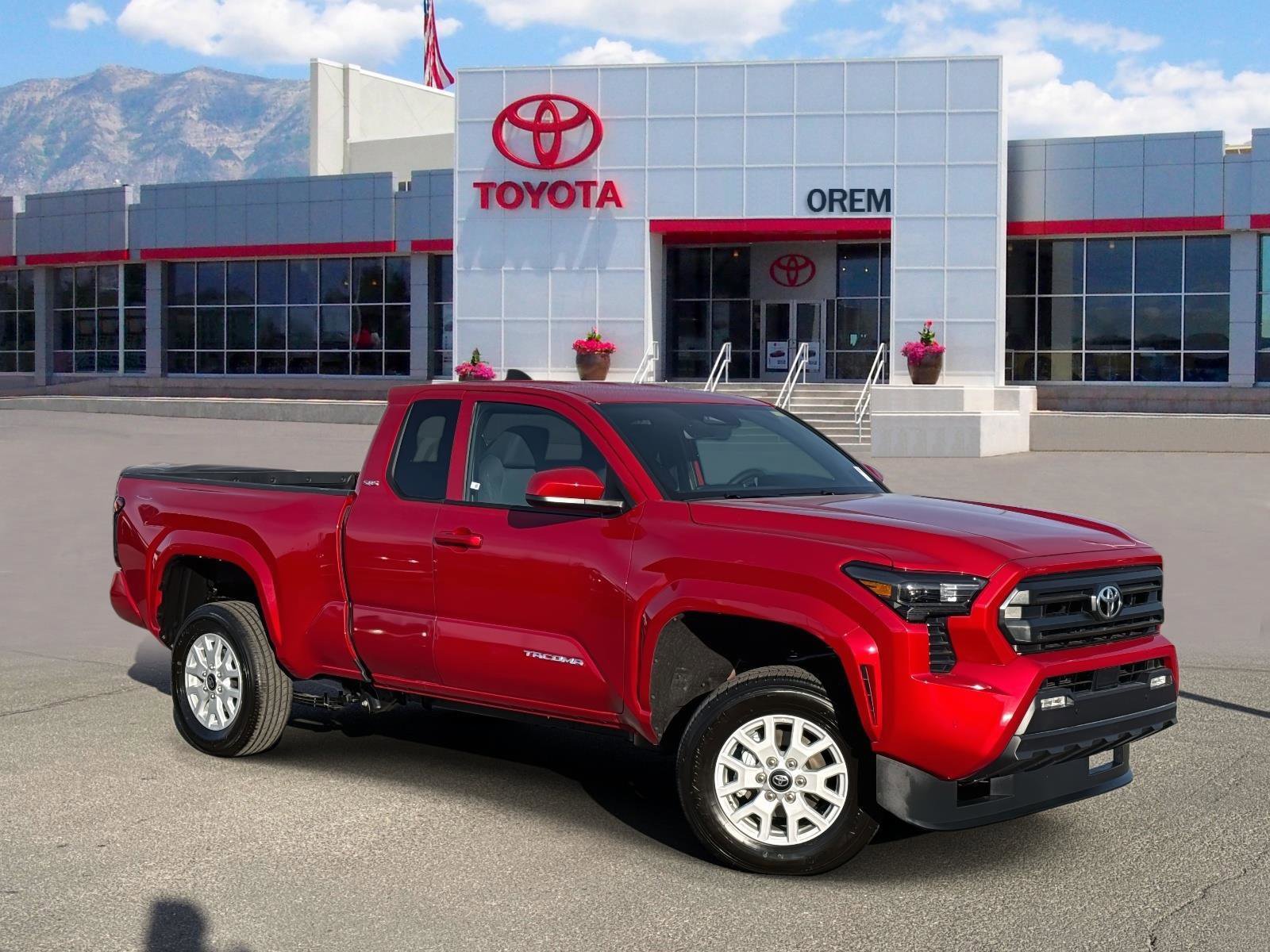 Used 2025 Toyota Tacoma SR5 image 1