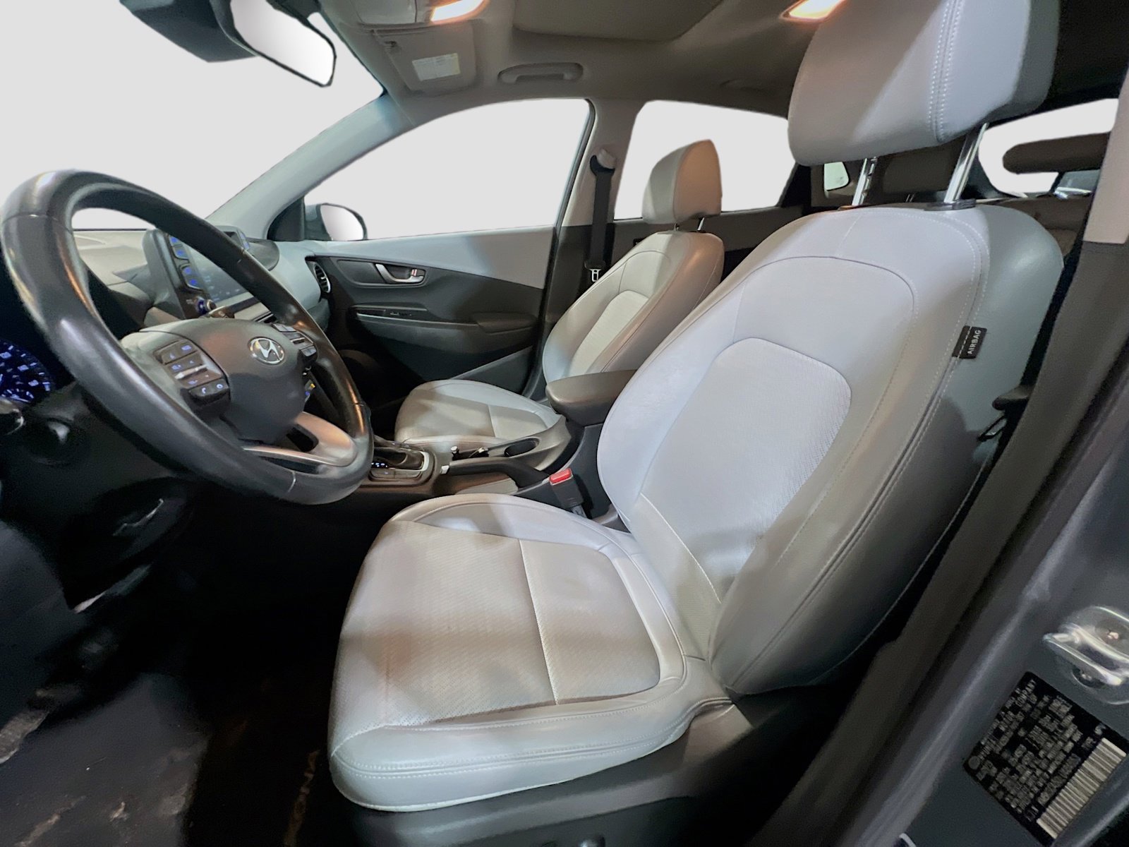 Used 2020 Hyundai Kona Limited AWD/4WD image 15