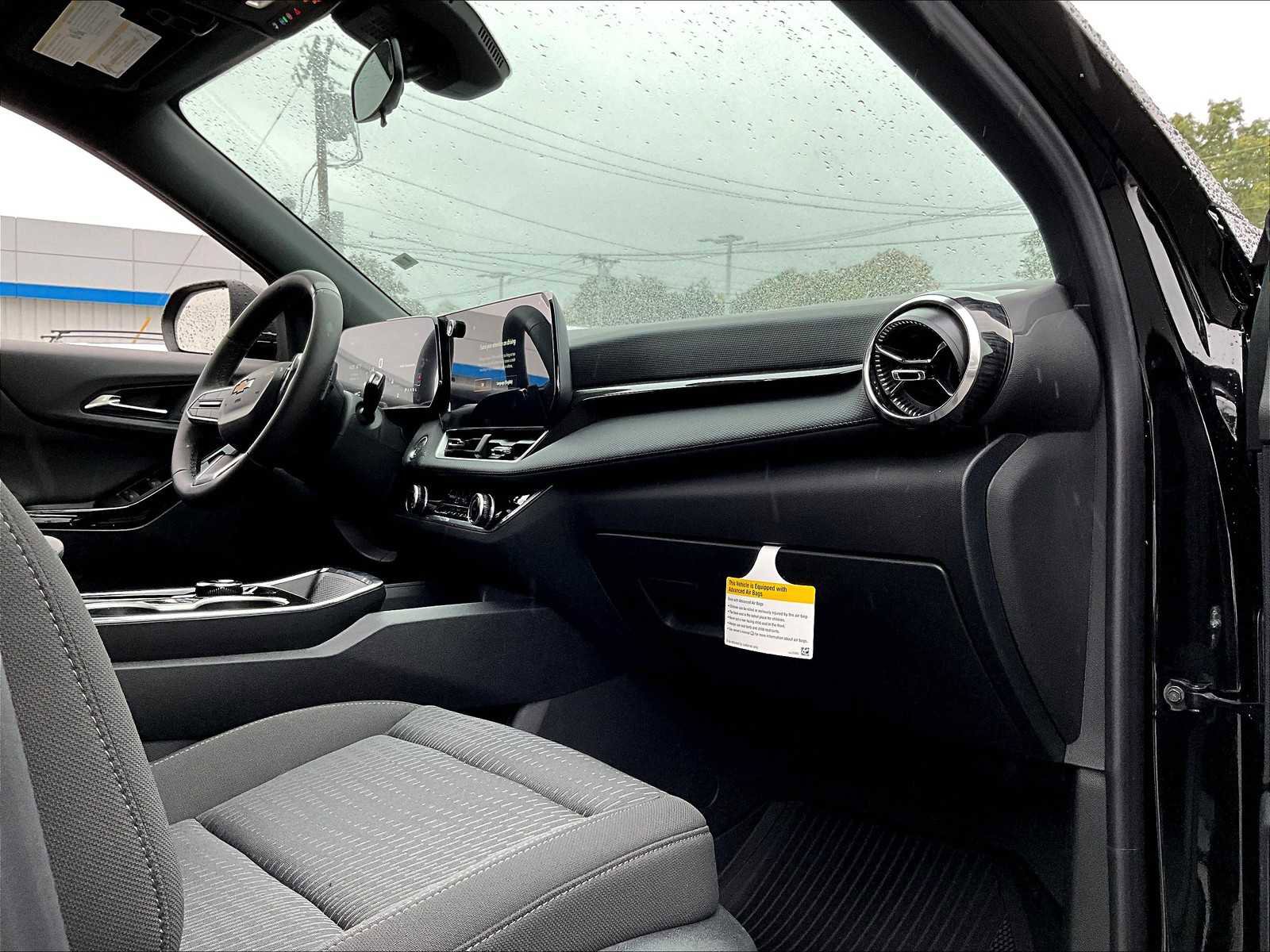 New 2026 Chevrolet Equinox LT w/ LPO, Floor Liner Package image 10