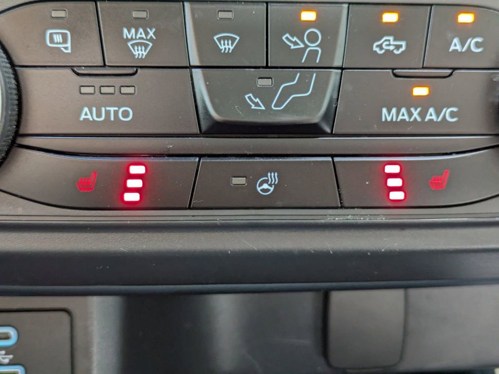 Used 2024 Ford Maverick XLT w/ XLT Luxury Package image 22