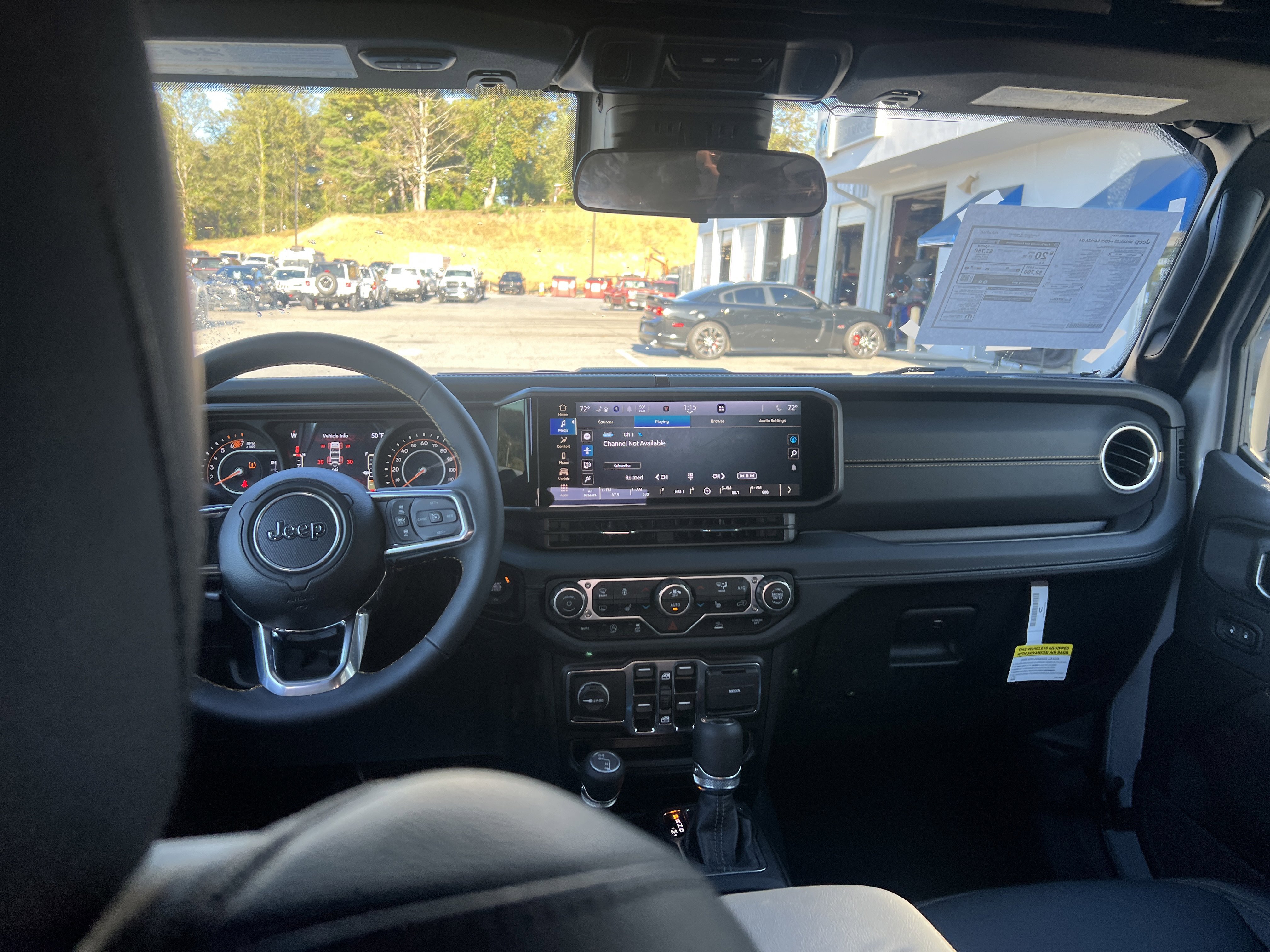 Used 2024 Jeep Wrangler Sahara image 13