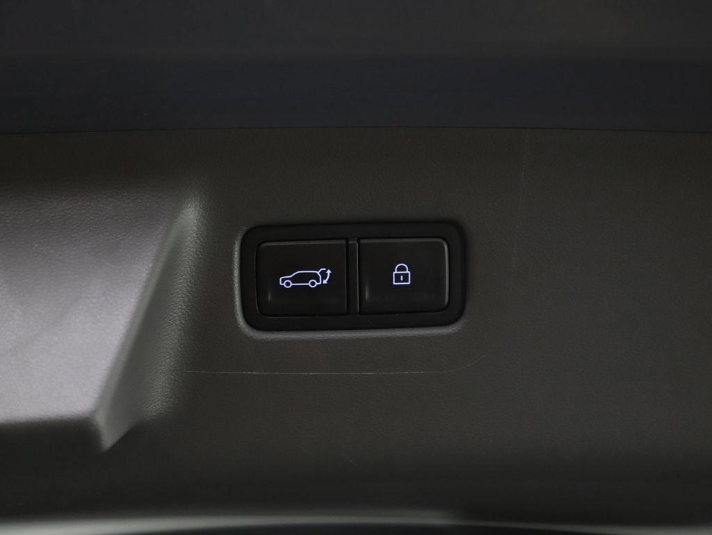 Used 2025 Hyundai Santa Fe SEL AWD/4WD image 19