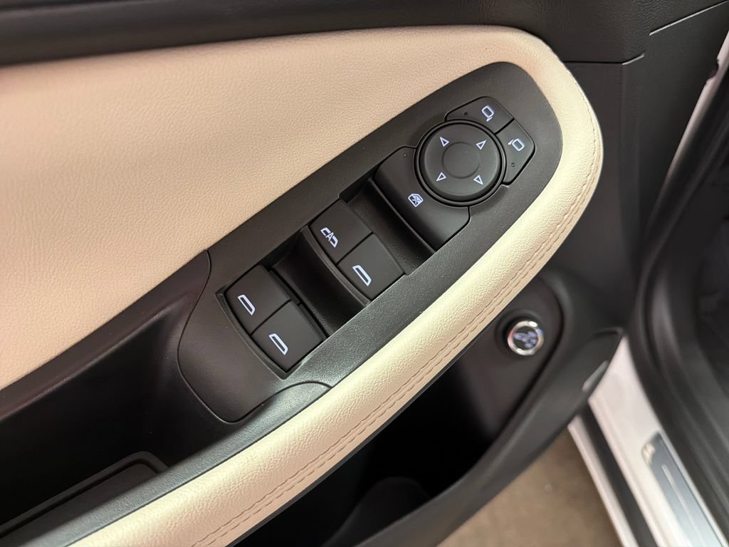 New 2026 Buick Encore GX Avenir w/ Avenir Convenience Package FWD image 21
