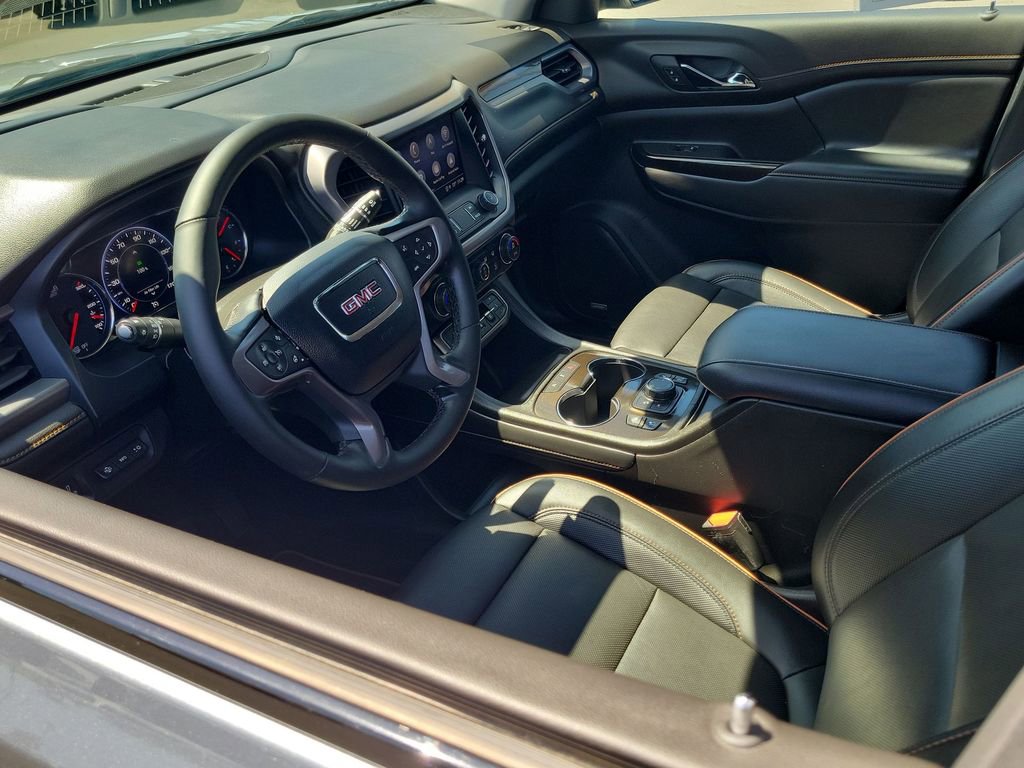 Used 2023 GMC Acadia AT4 w/ Technology Package AWD/4WD image 10