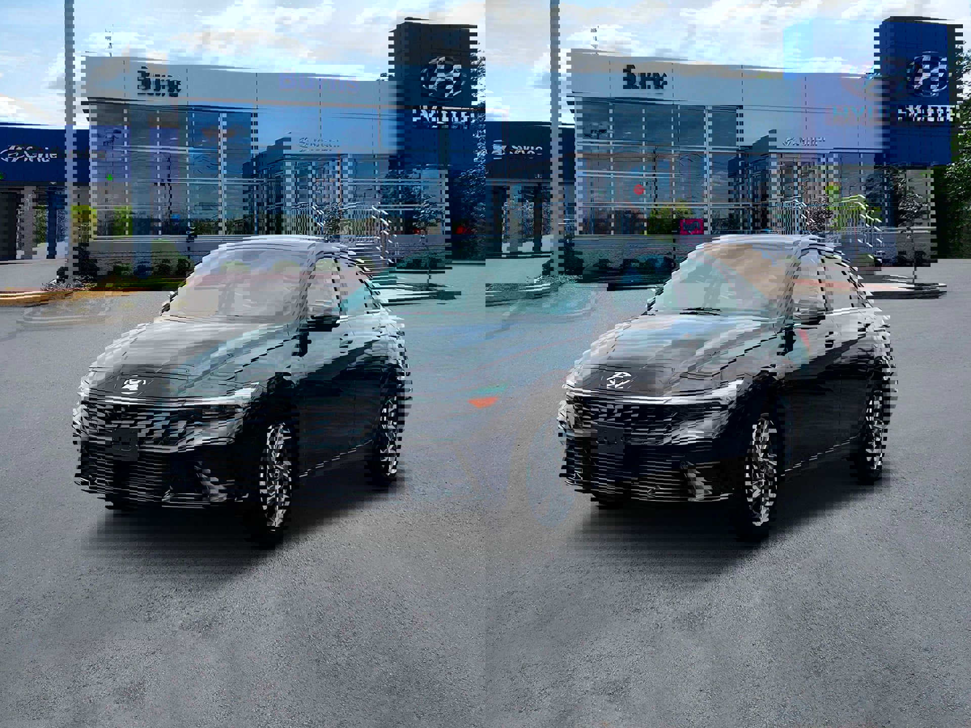 New 2025 Hyundai Elantra Limited image 1