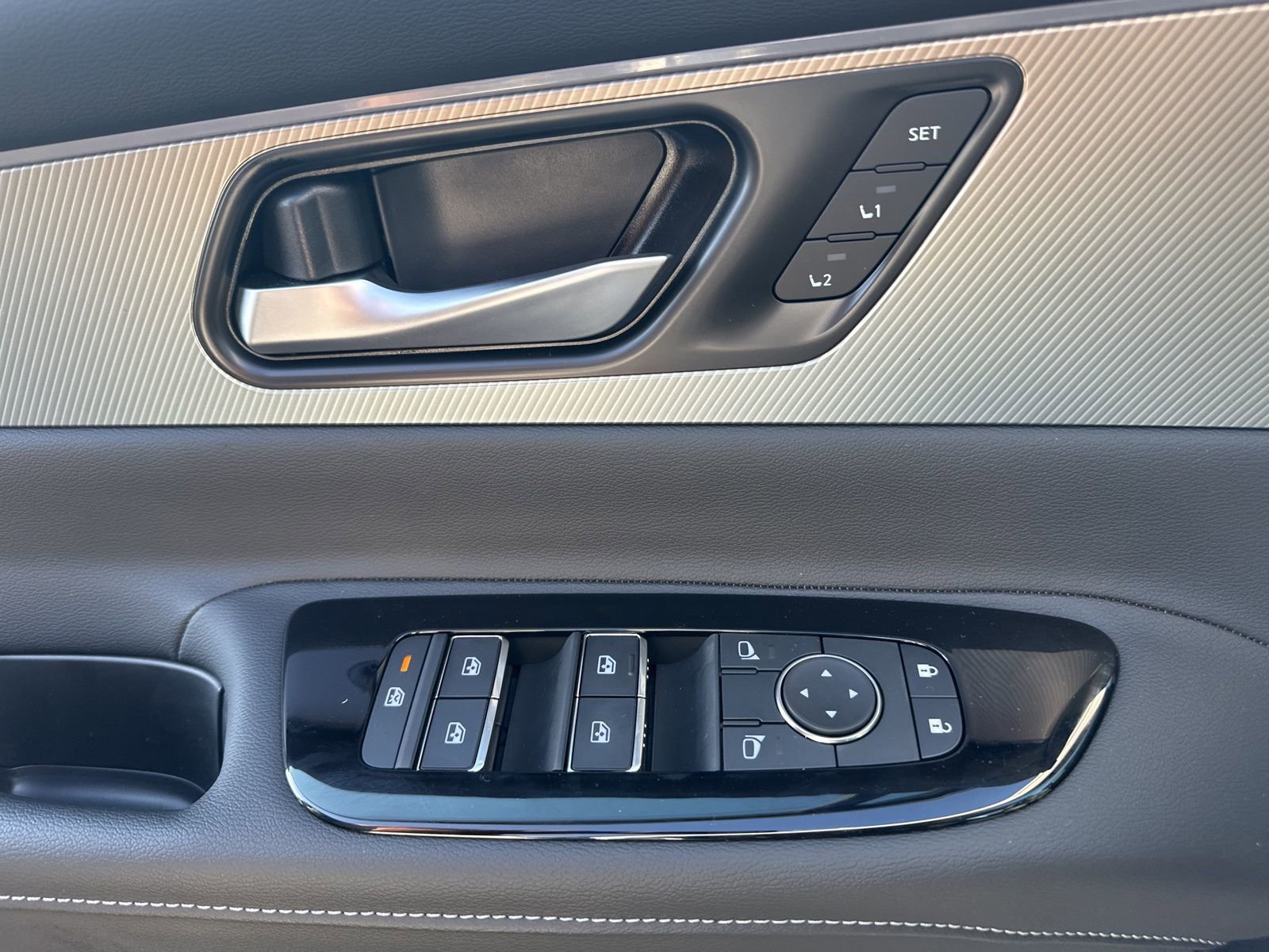 New 2025 Nissan Murano SL w/ Cargo Package image 11