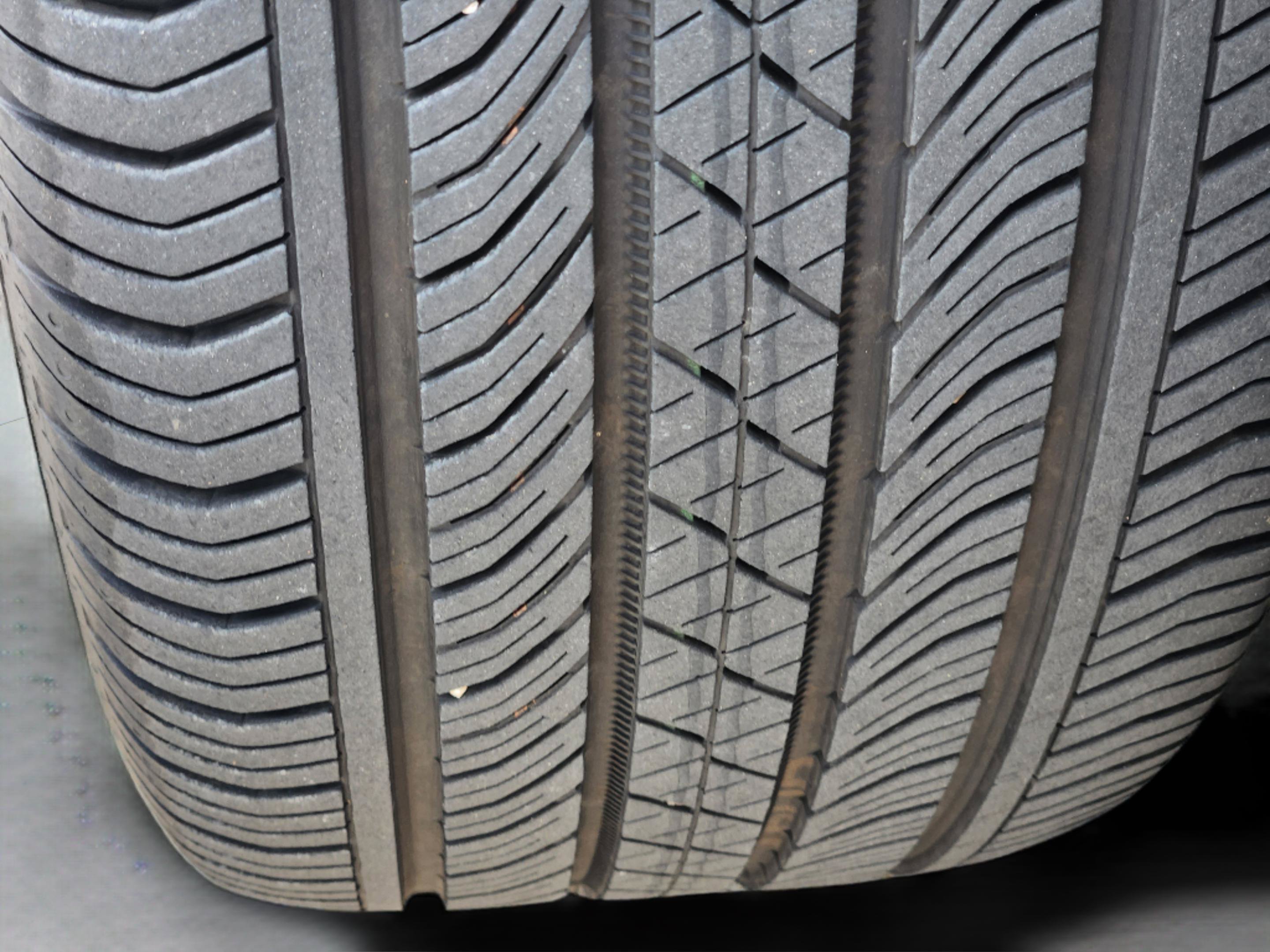 Used 2025 Cadillac XT4 Sport FWD image 33