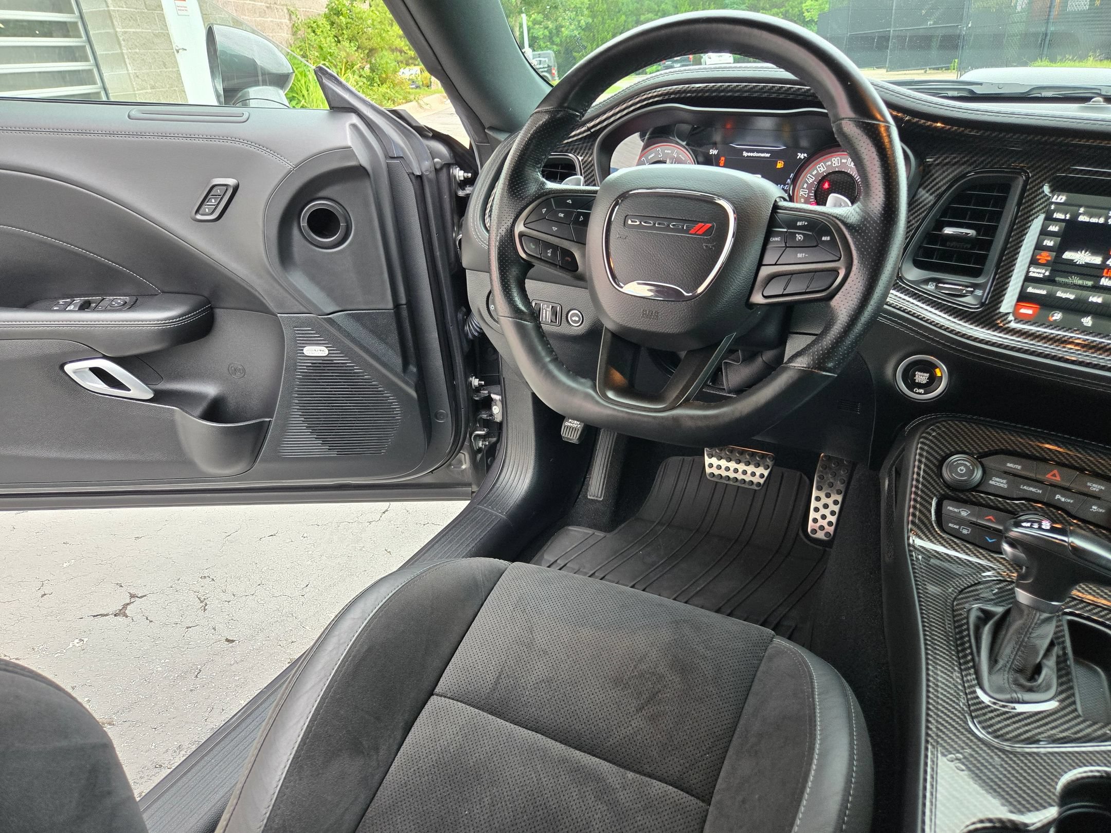 Used 2022 Dodge Challenger R/T Scat Pack RWD image 9