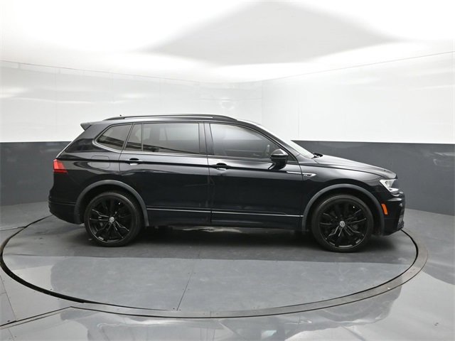 Used 2021 Volkswagen Tiguan SE R-Line w/ 3-Row Tiguan MDO Package image 26
