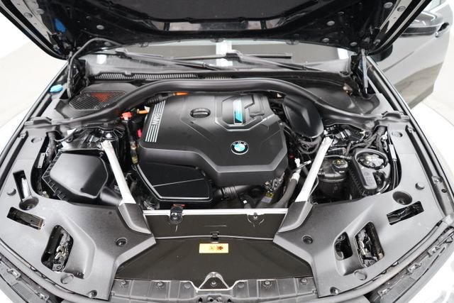 Used 2023 BMW 530e xDrive w/ Convenience Package image 54