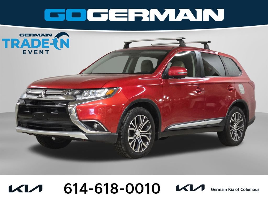 Used 2016 Mitsubishi Outlander SE image 1