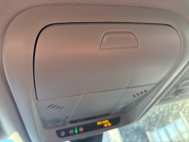 Used 2023 Chevrolet Blazer LT image 16