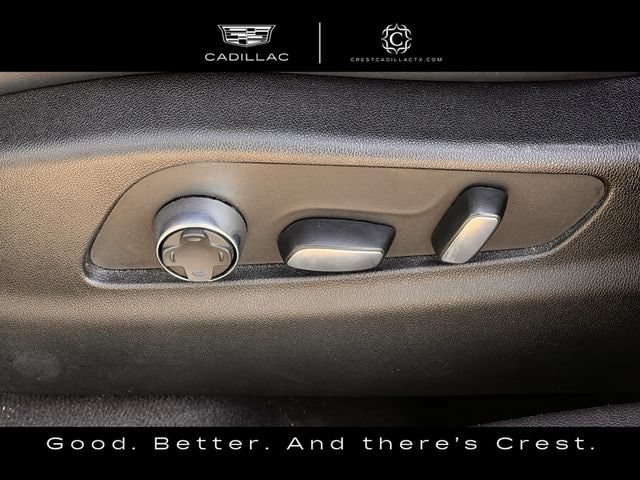 Used 2025 Cadillac XT4 Premium Luxury FWD image 24