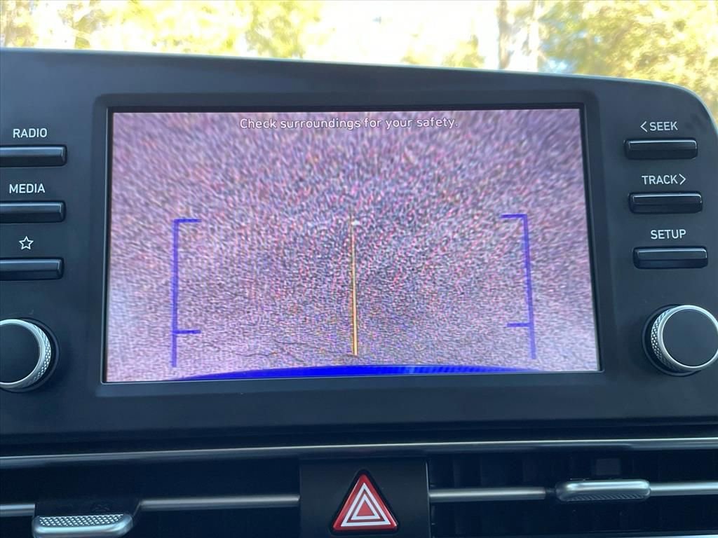 Used 2022 Hyundai Elantra SEL image 15