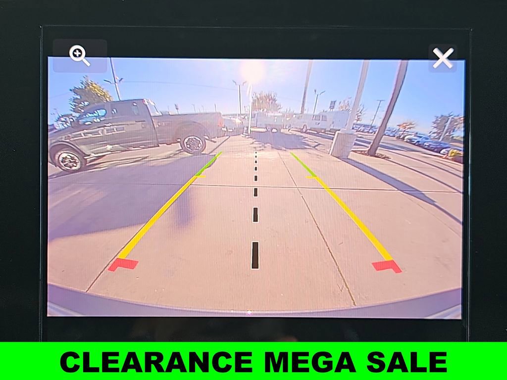 New 2025 Jeep Grand Cherokee Altitude image 23