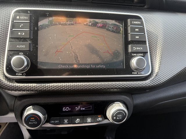 Used 2019 Nissan Kicks SV FWD image 14