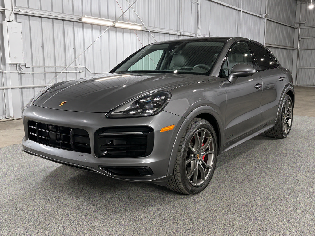 Used 2022 Porsche Cayenne GTS AWD/4WD image 1