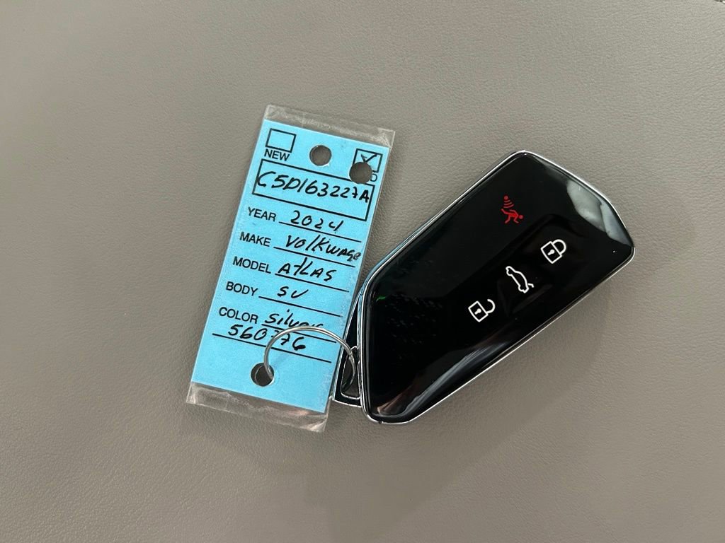 Used 2024 Volkswagen Atlas SE image 53