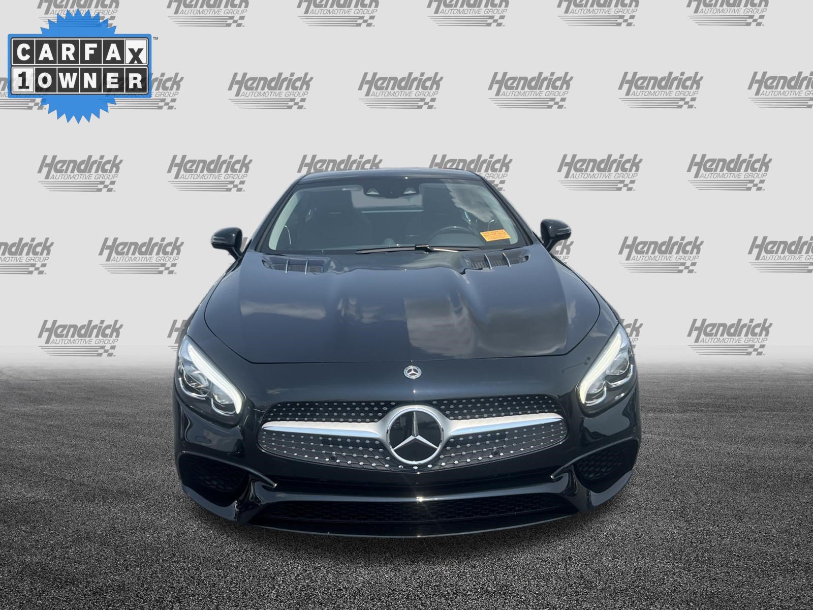 Used 2018 Mercedes-Benz SL 550 image 3