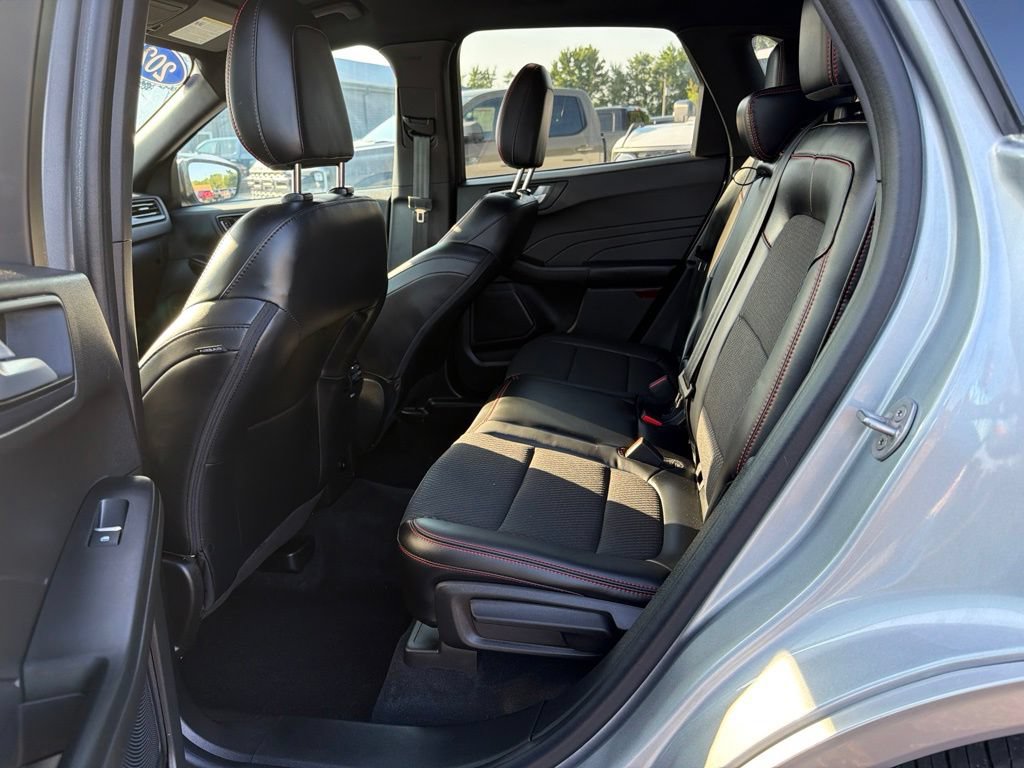 Used 2023 Ford Escape ST-Line w/ Tech Pack #1 FWD image 13