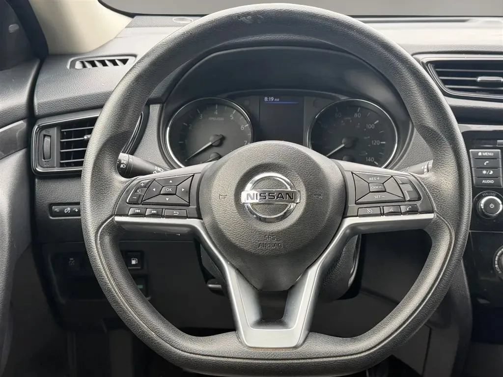 Used 2018 Nissan Rogue S FWD image 11