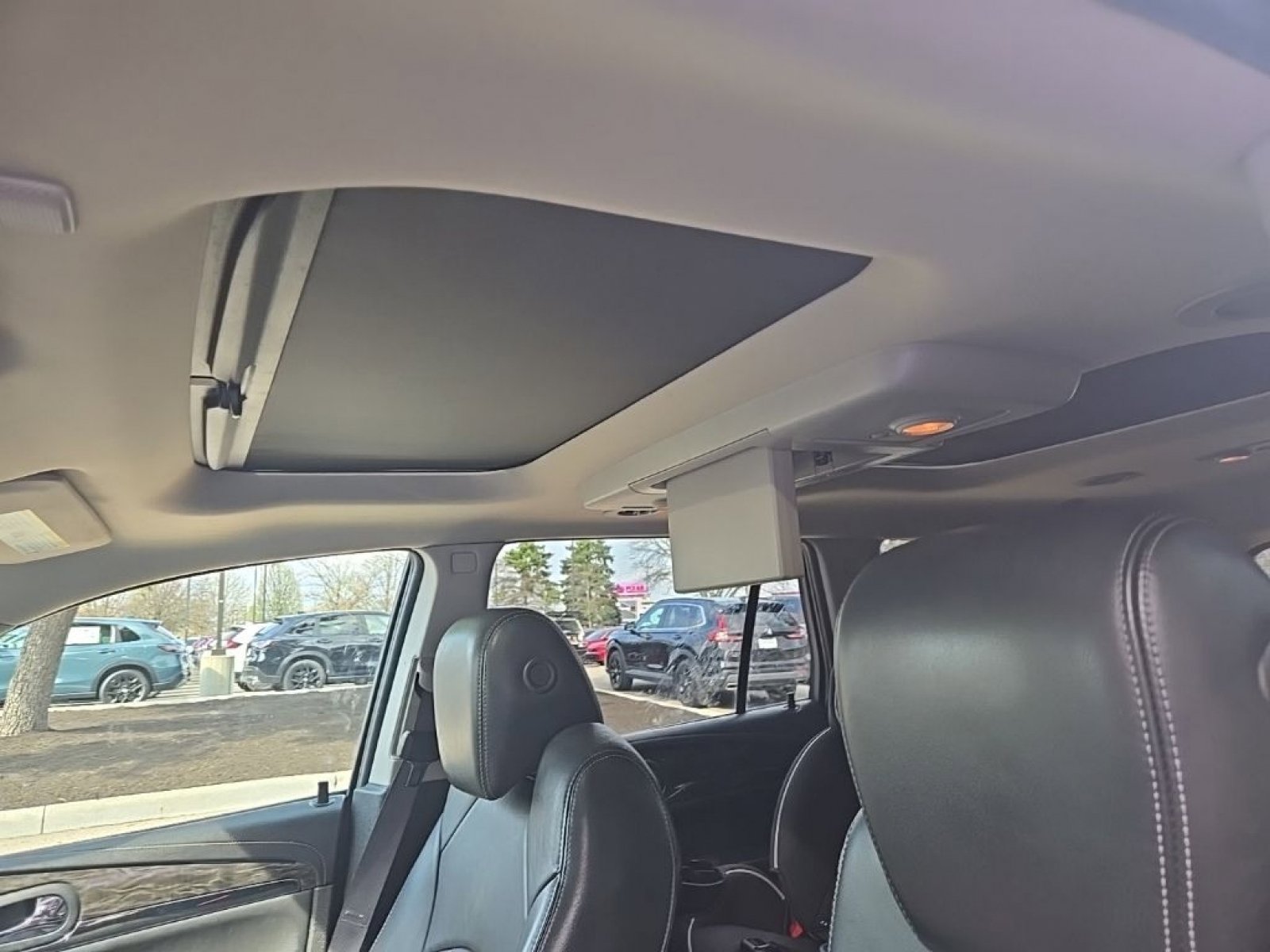 Used 2013 Buick Enclave Premium w/ Trailering Provision Package image 10