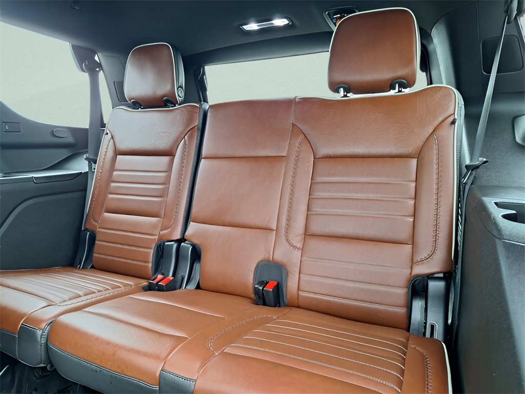 Used 2023 GMC Yukon Denali Ultimate image 13