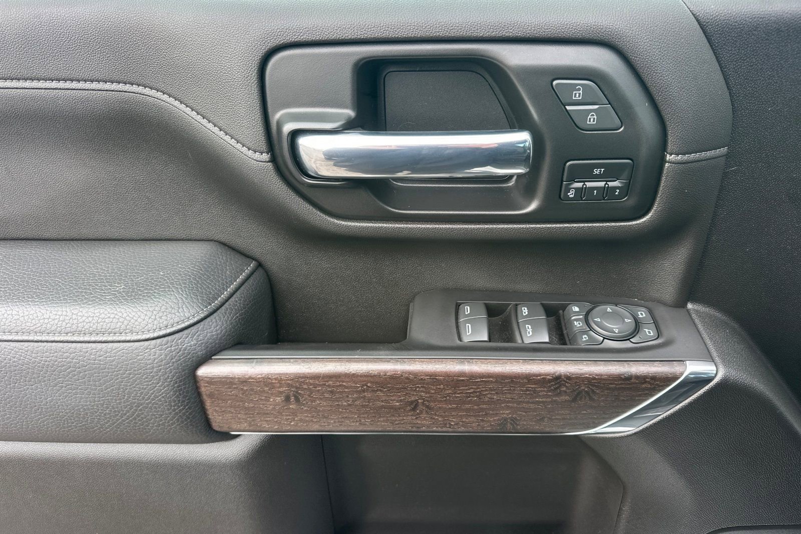 Used 2022 GMC Sierra 3500 Denali image 10