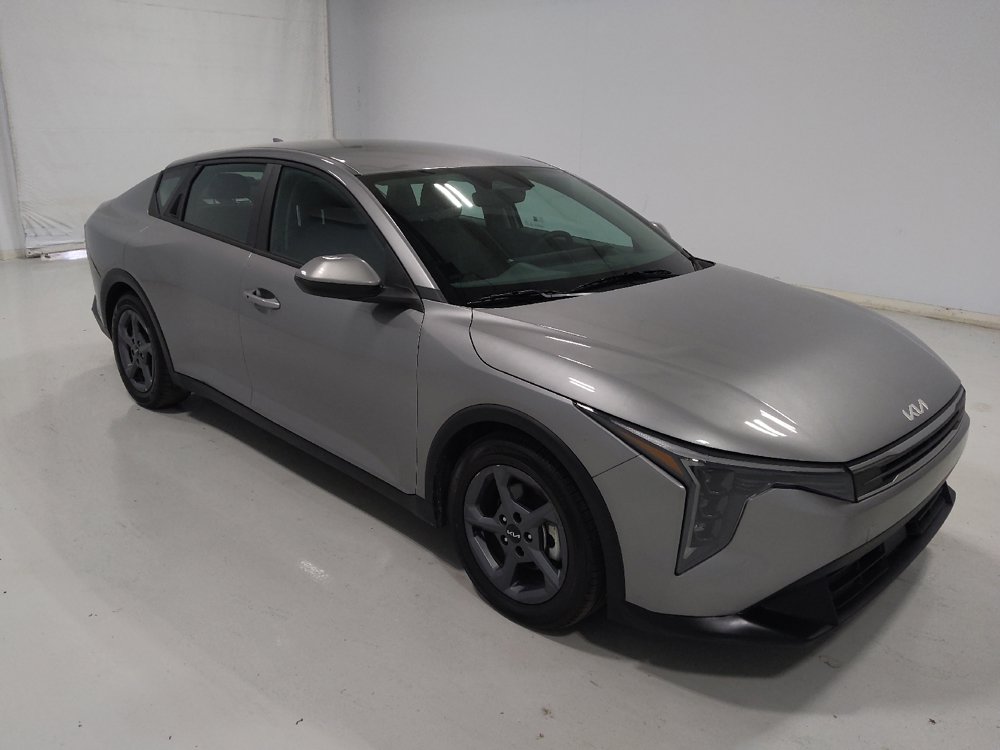 Used 2025 Kia K4 FWD image 13