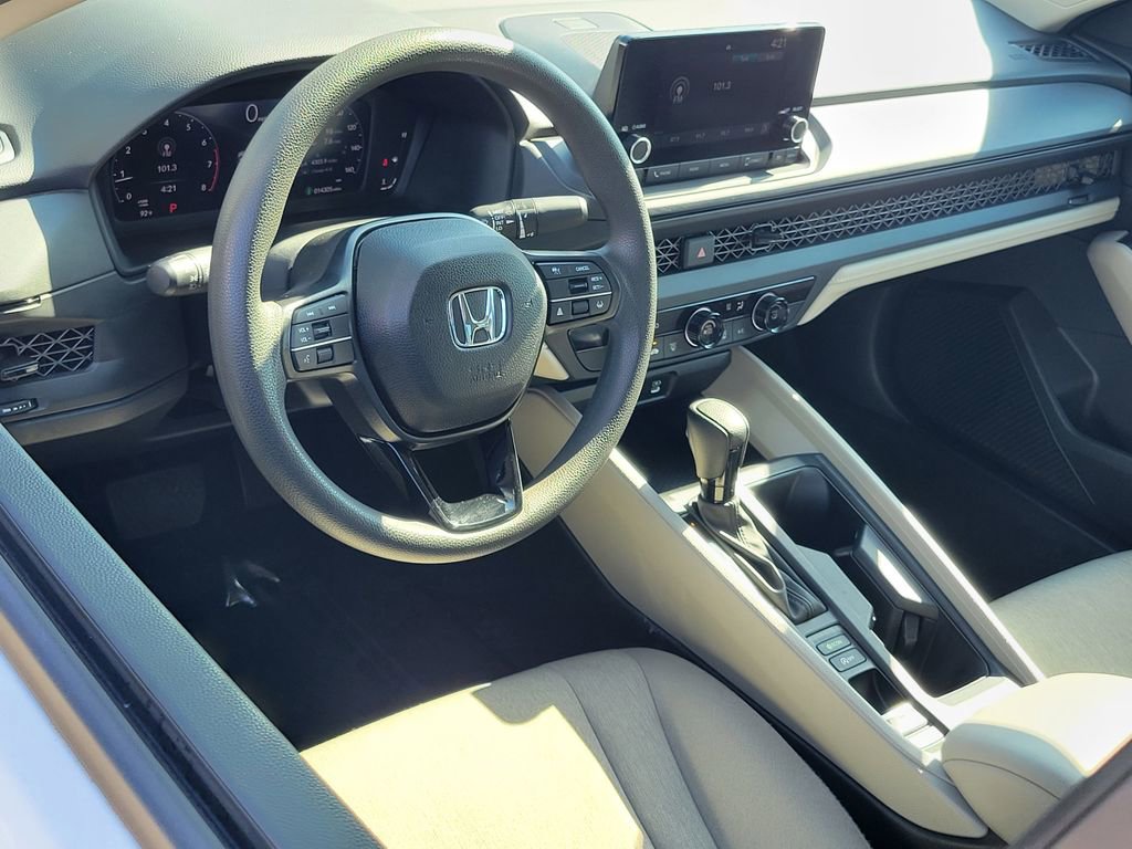 Used 2025 Honda Accord LX image 5
