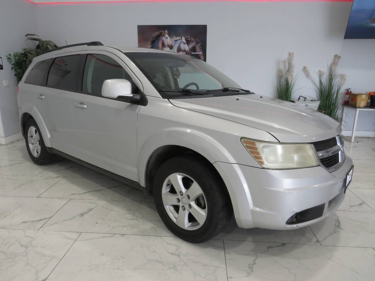 Used 2010 Dodge Journey SXT w/ Flexible Seating Group