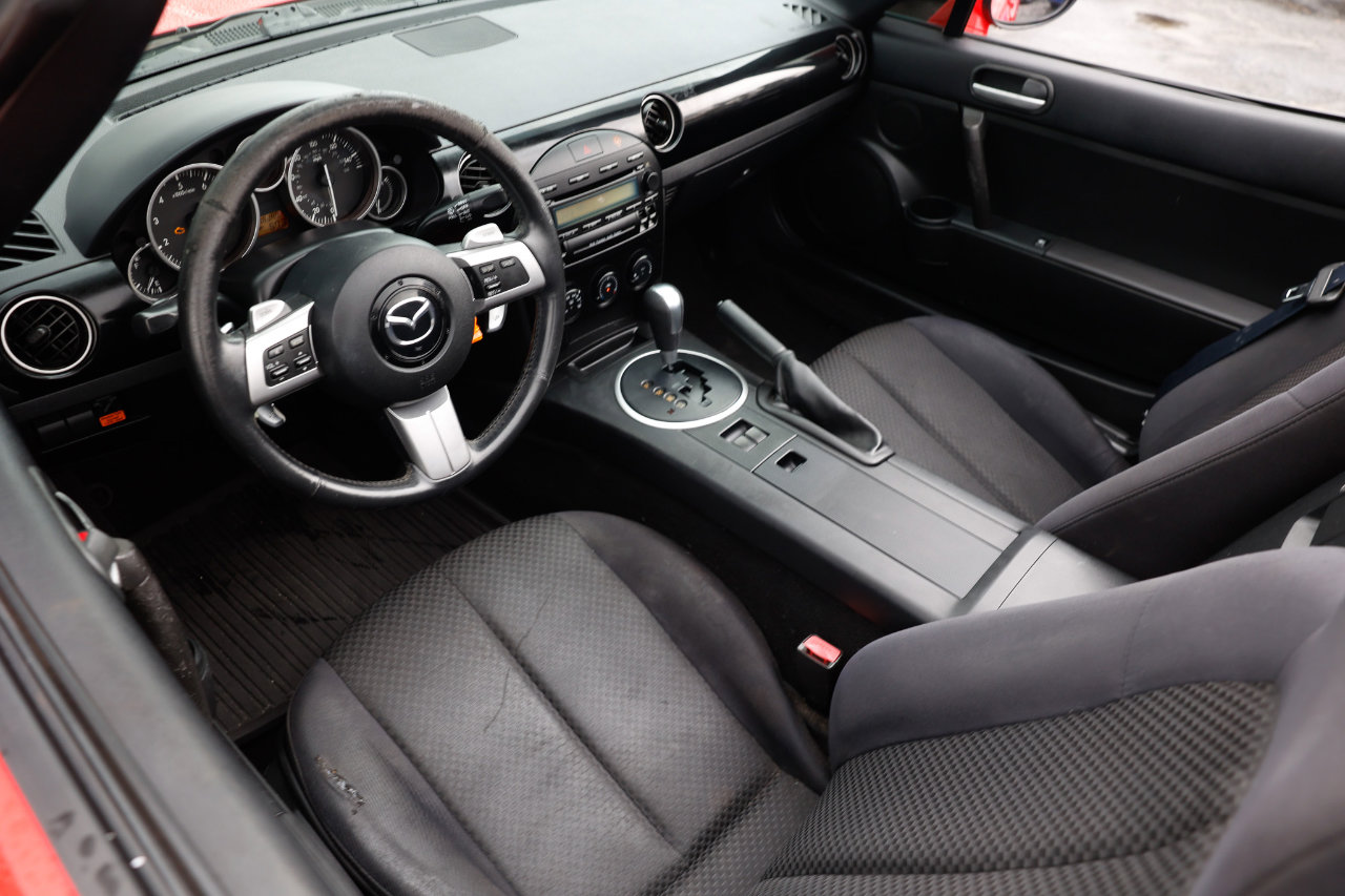 Used 2008 MAZDA MX-5 Miata Touring image 4