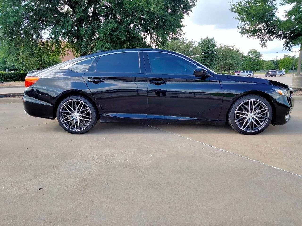 Used 2019 Honda Accord Sport image 4