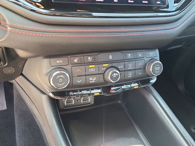 Used 2024 Dodge Durango GT AWD/4WD image 32
