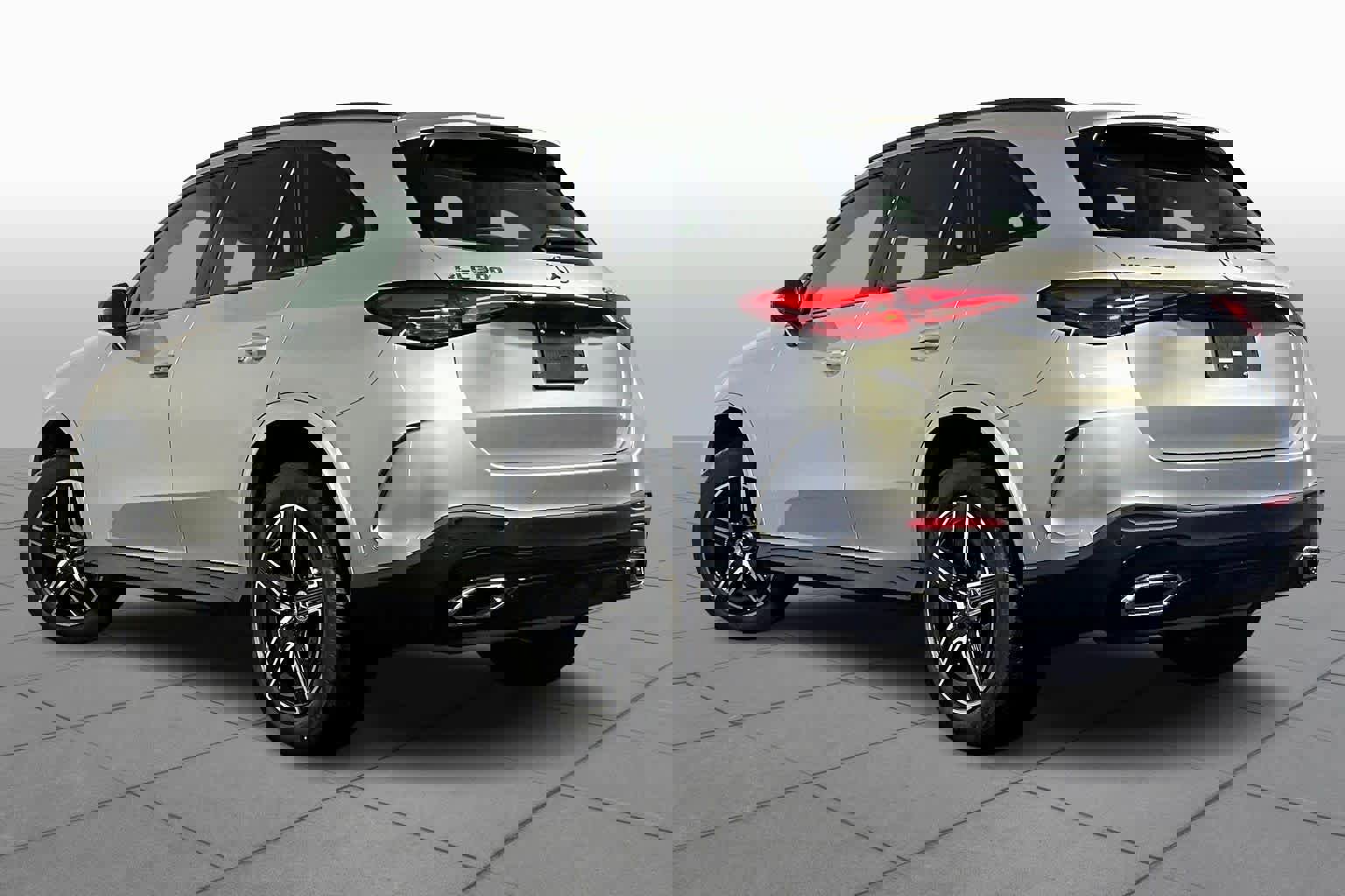 New 2026 Mercedes-Benz GLC 300 4MATIC image 3
