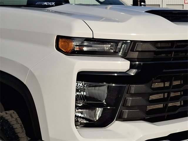 Used 2024 Chevrolet Silverado 2500 W/T w/ WT Convenience Package image 9