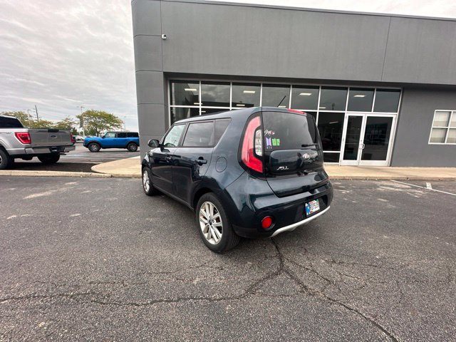 Used 2017 Kia Soul + FWD image 7