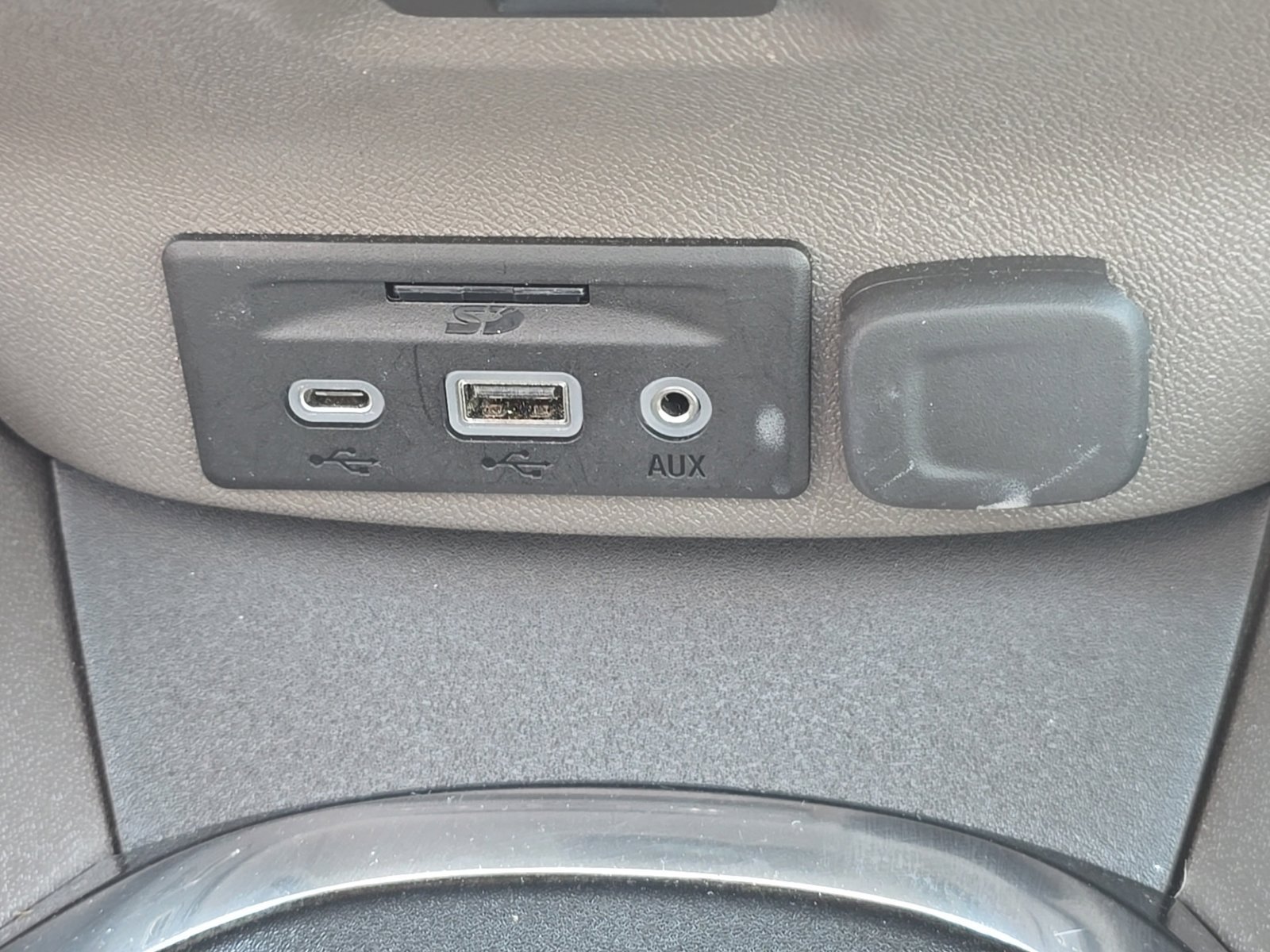 Used 2024 Chevrolet Malibu LT FWD image 31