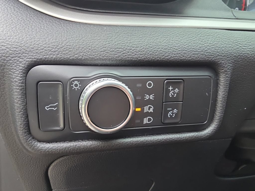 Used 2022 Ford Explorer XLT AWD/4WD image 21
