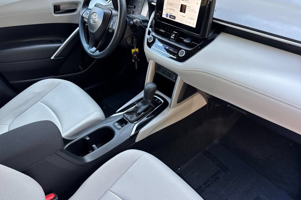 Certified 2024 Toyota Corolla Cross L AWD/4WD image 15