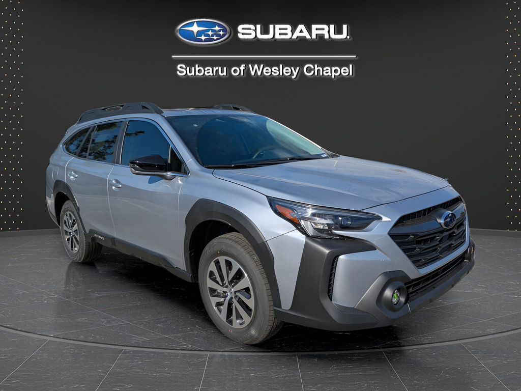 Used 2025 Subaru Outback Premium AWD/4WD image 2
