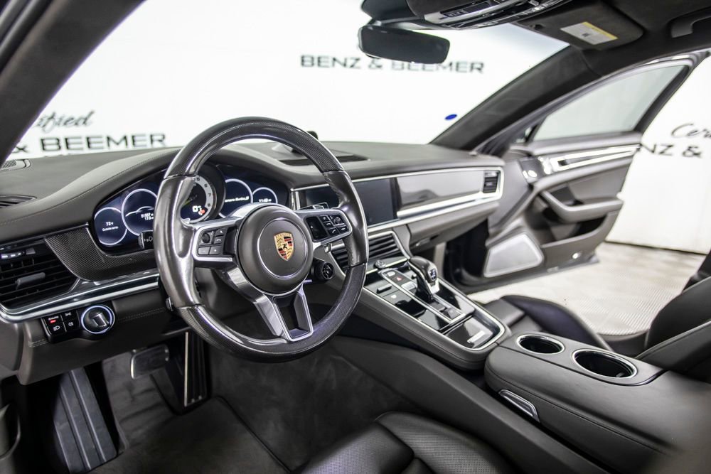 Used 2018 Porsche Panamera Turbo S Executive image 23