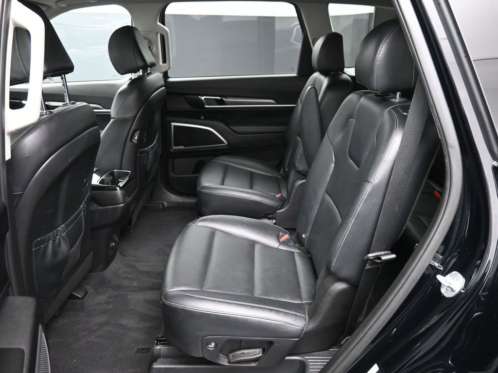 Certified 2022 Kia Telluride S image 22