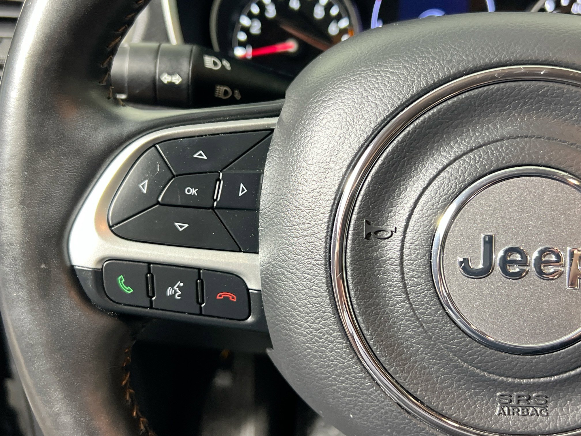 Used 2018 Jeep Compass Latitude w/ Cold Weather Group image 18